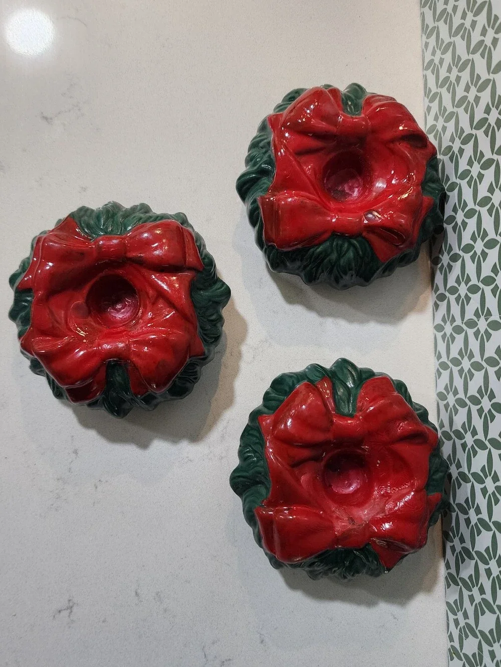 Vintage Ceramic Holiday Wreaths With Bows Candle Holders - Red & Green